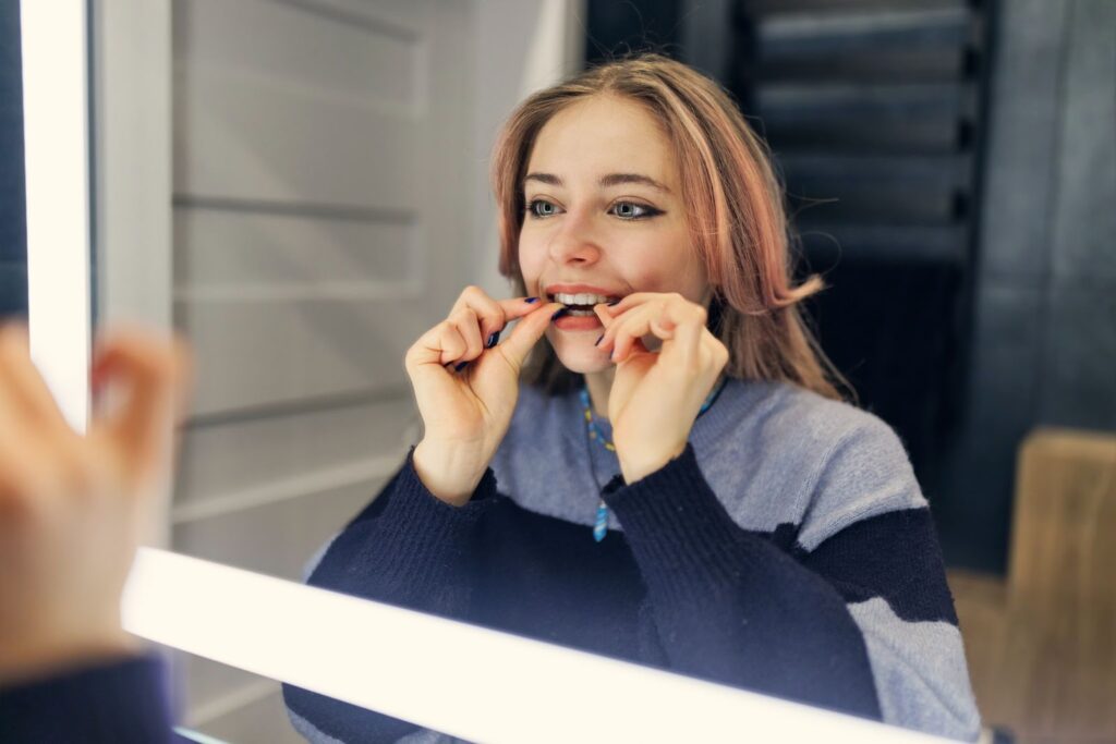 How To Stick to Your Schedule With Clear Aligners When Traveling